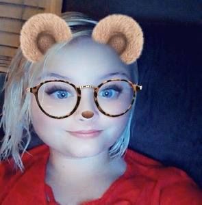 Meet your Posher, Katelyn